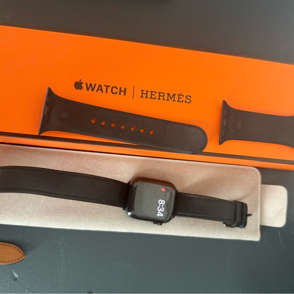 Hermes Series 8 Apple Watch with Leather Double Loop Band and Box